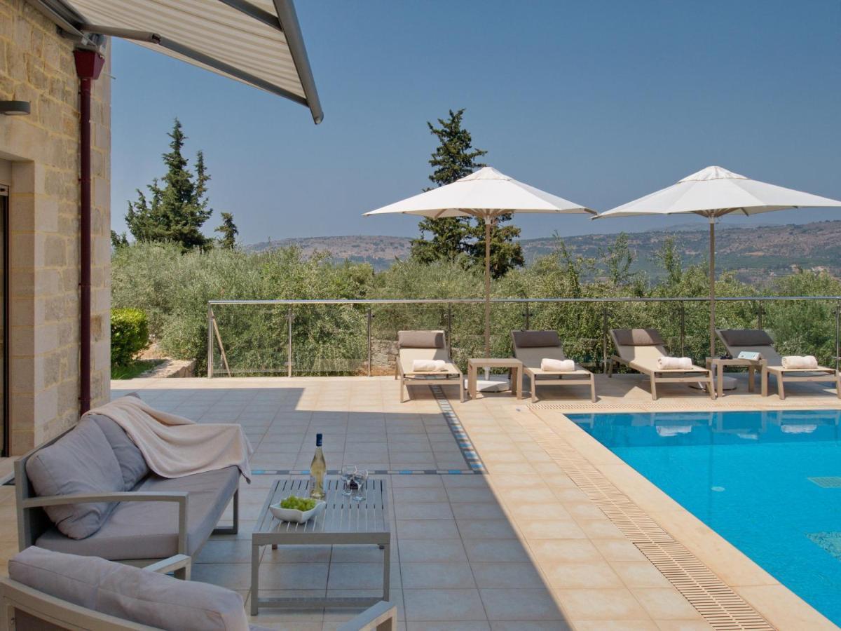 Villa Olivia With Pool Vrises Crete Alikampos ภายนอก รูปภาพ